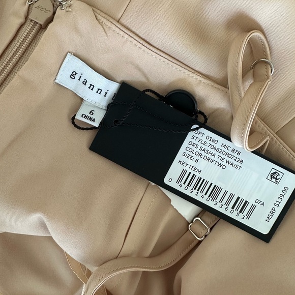 Gianni Bini One Shoulder Wrap Waist Mini Dress in Champagne Gold, Size 6 - Picture 13 of 13